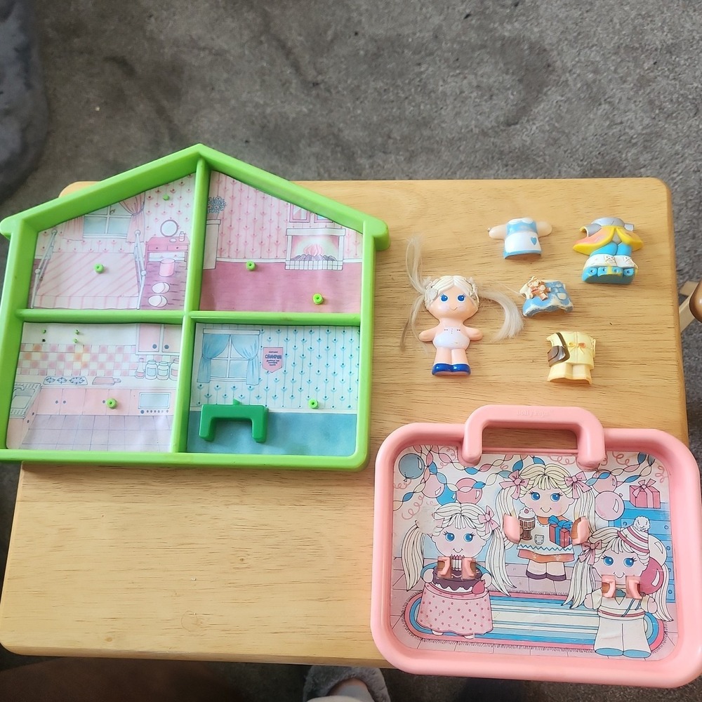 Vintage Dolly Pops Lot birthday party, Figure, Clothes and addtl. green house
